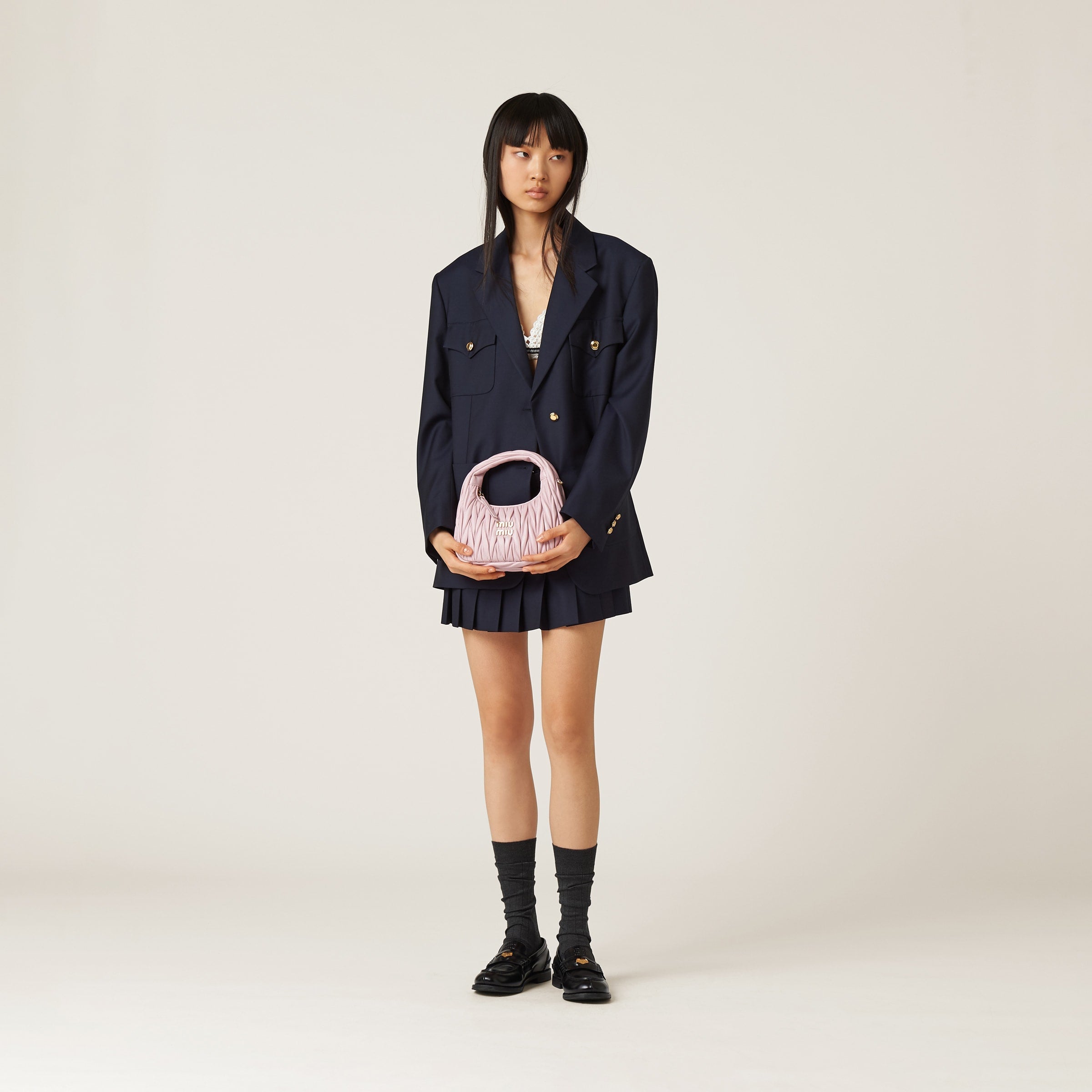 Miu Miu Wander nap leather hobo Alabaster Pink -  حقيبة وردي مرمري Wander جلد