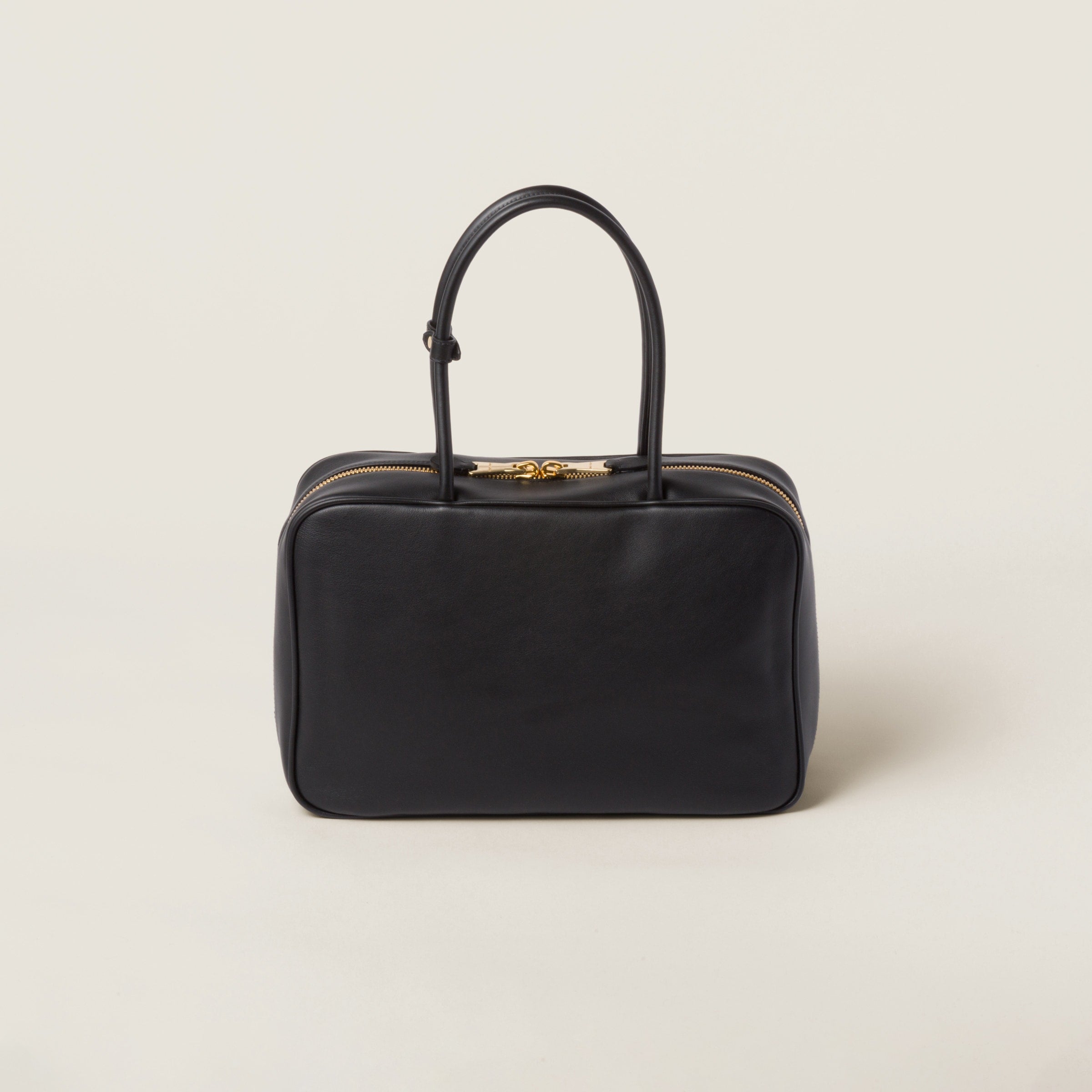 Miu Miu Leather Beau bag Black (Large)