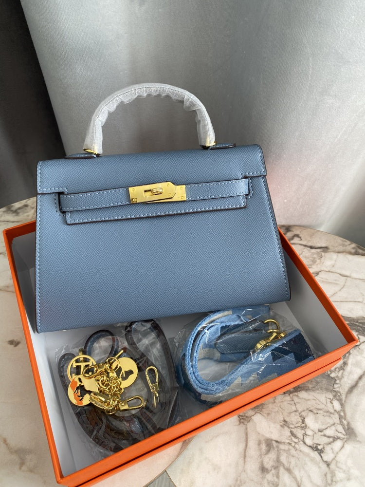 Hermès Kelly 20 Sellier Bag in Light Grey Epsom Leather with Gold Hardware 22 cm