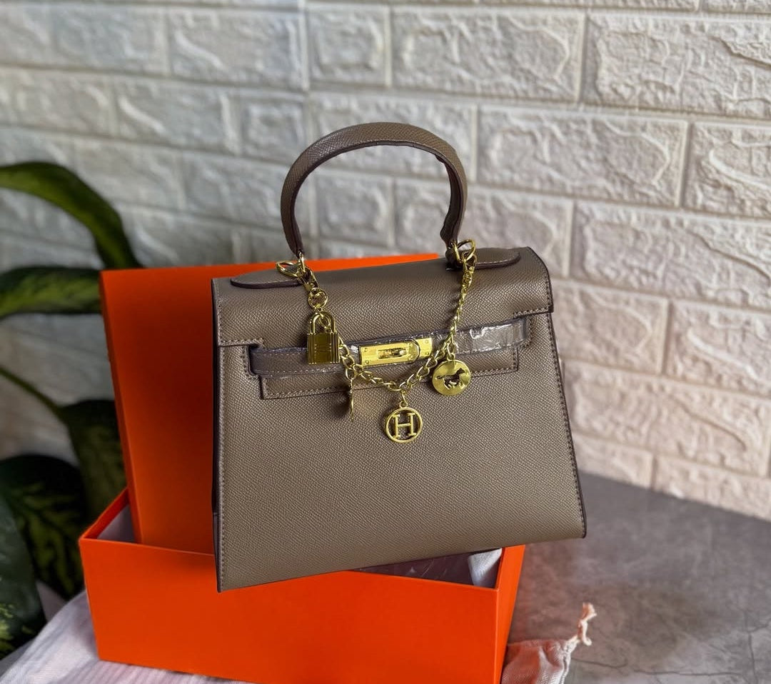 Hermès Kelly 20 Sellier Bag in Grey Epsom Leather with Gold Hardware 22 cm