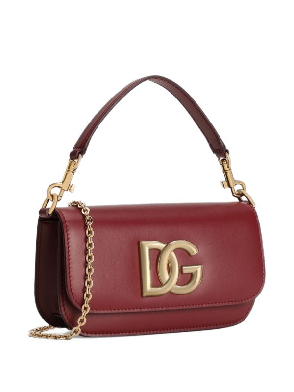 Dolce & Gabbana Shoulder bag in Red made of calfskin leather with a Gold Chain DG logo