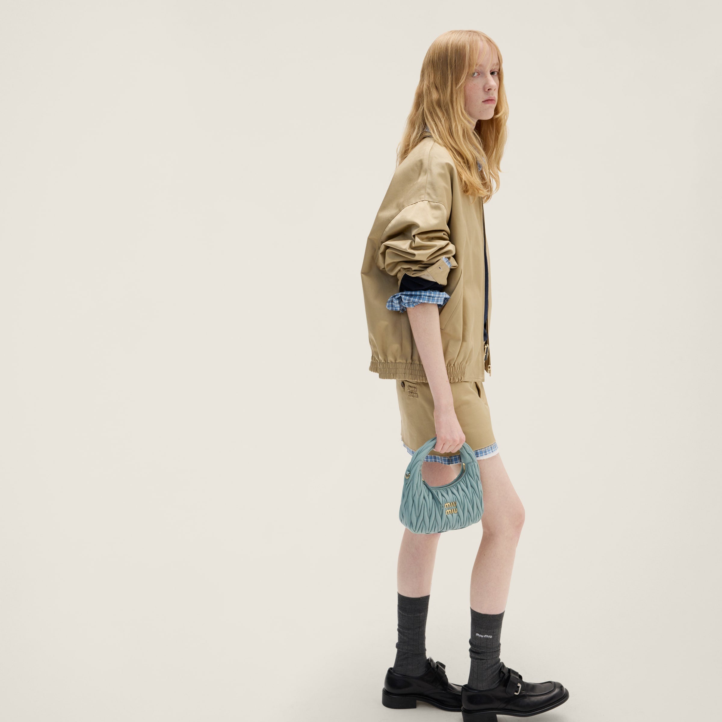 Miu Miu Wander nap leather hobo Powder Blue -  حقيبة لبني Wander جلد