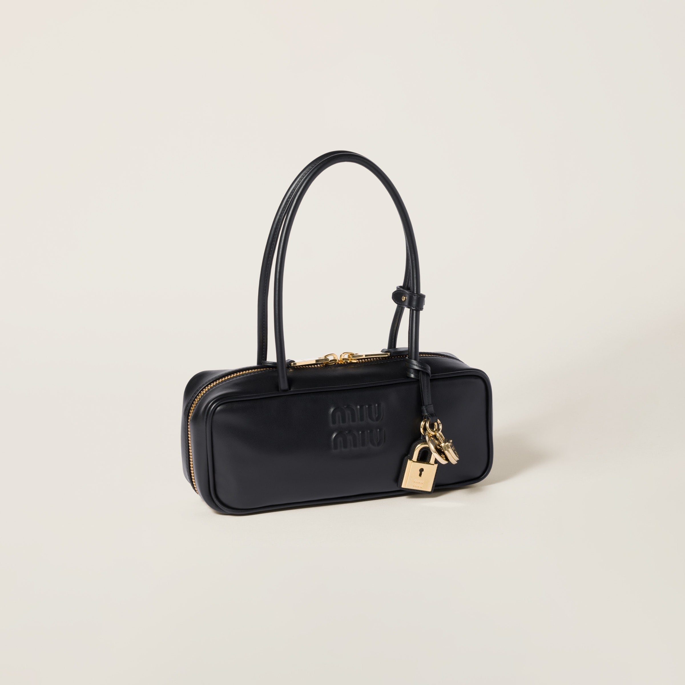 Miu Miu Leather Beau bag Black (Small)