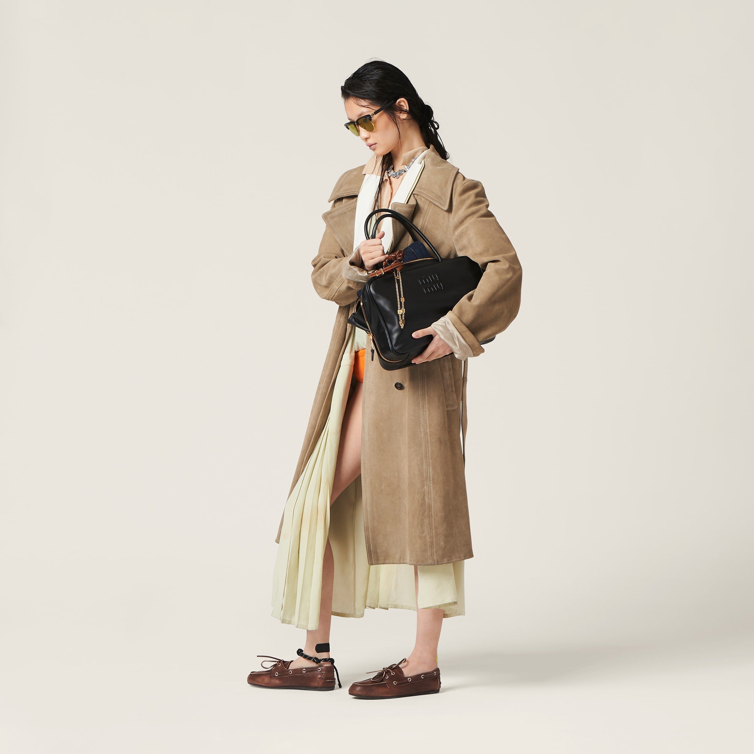 Miu Miu Leather Beau bag Black (Large)