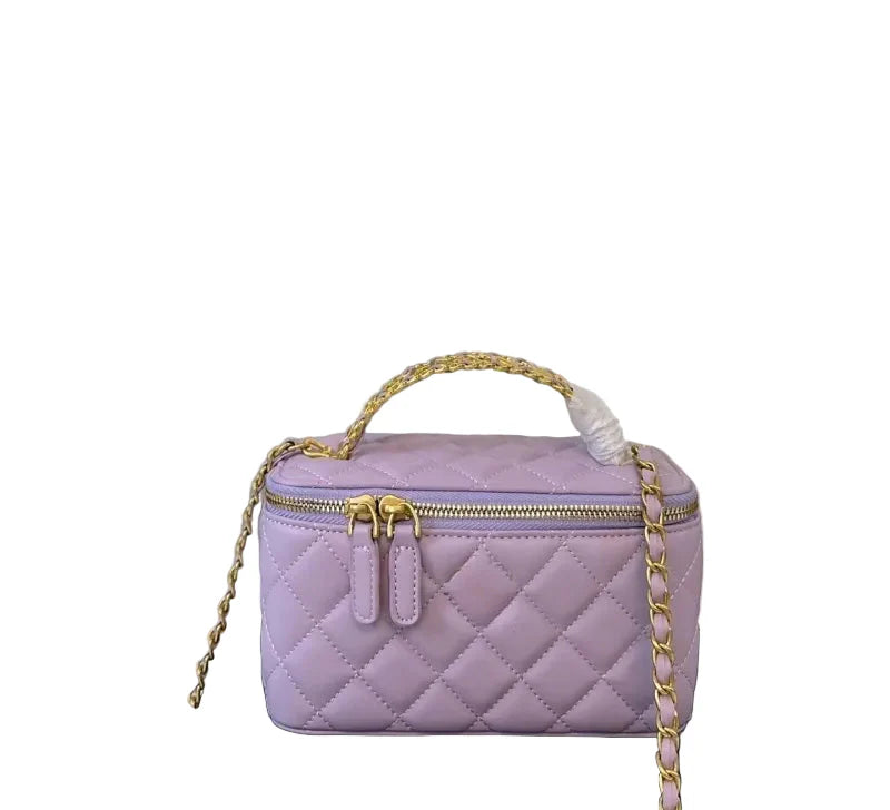 Chanel Vanity Case in Light Lavender Quilted Lambskin with Gold Hardware 17 cm