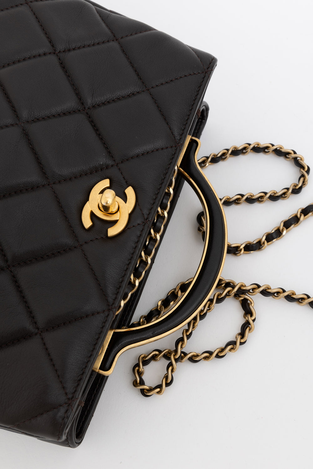Chanel Top Handle Shoulder Bag in Black leather with Gold Hardware