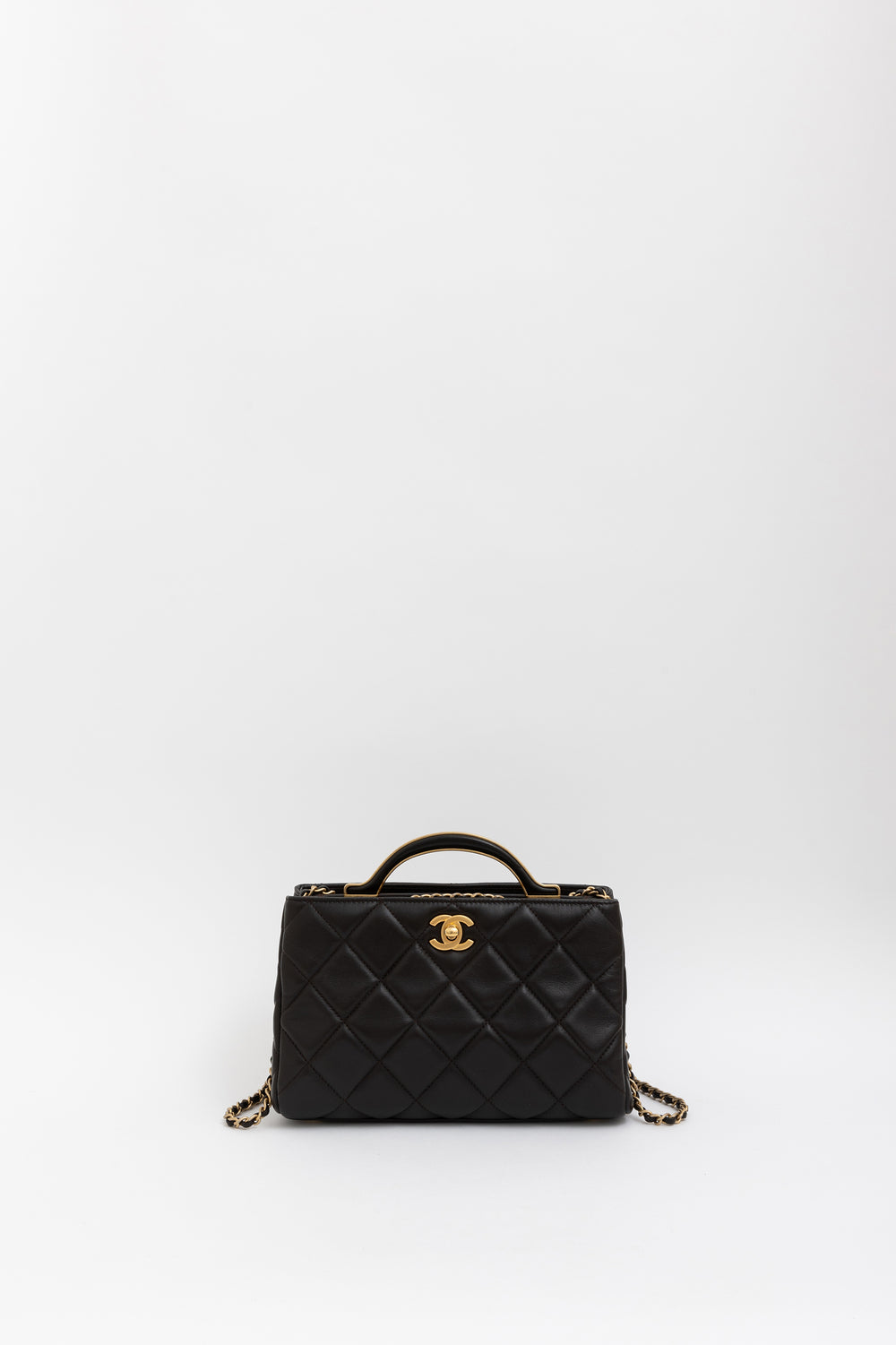 Chanel Top Handle Shoulder Bag in Black leather with Gold Hardware