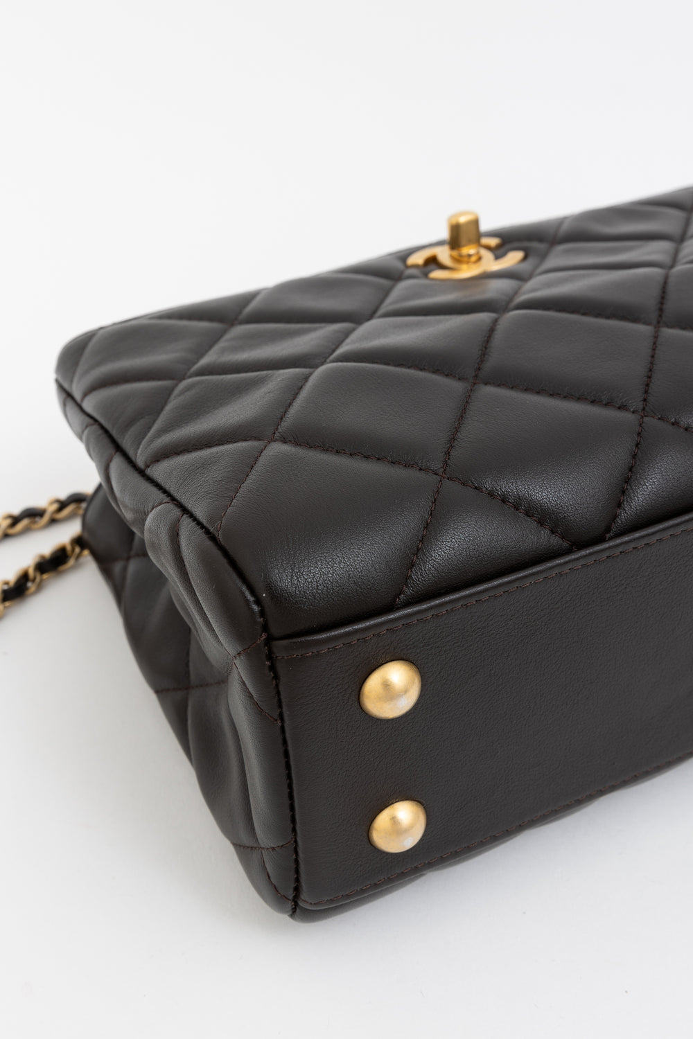 Chanel Top Handle Shoulder Bag in Black leather with Gold Hardware