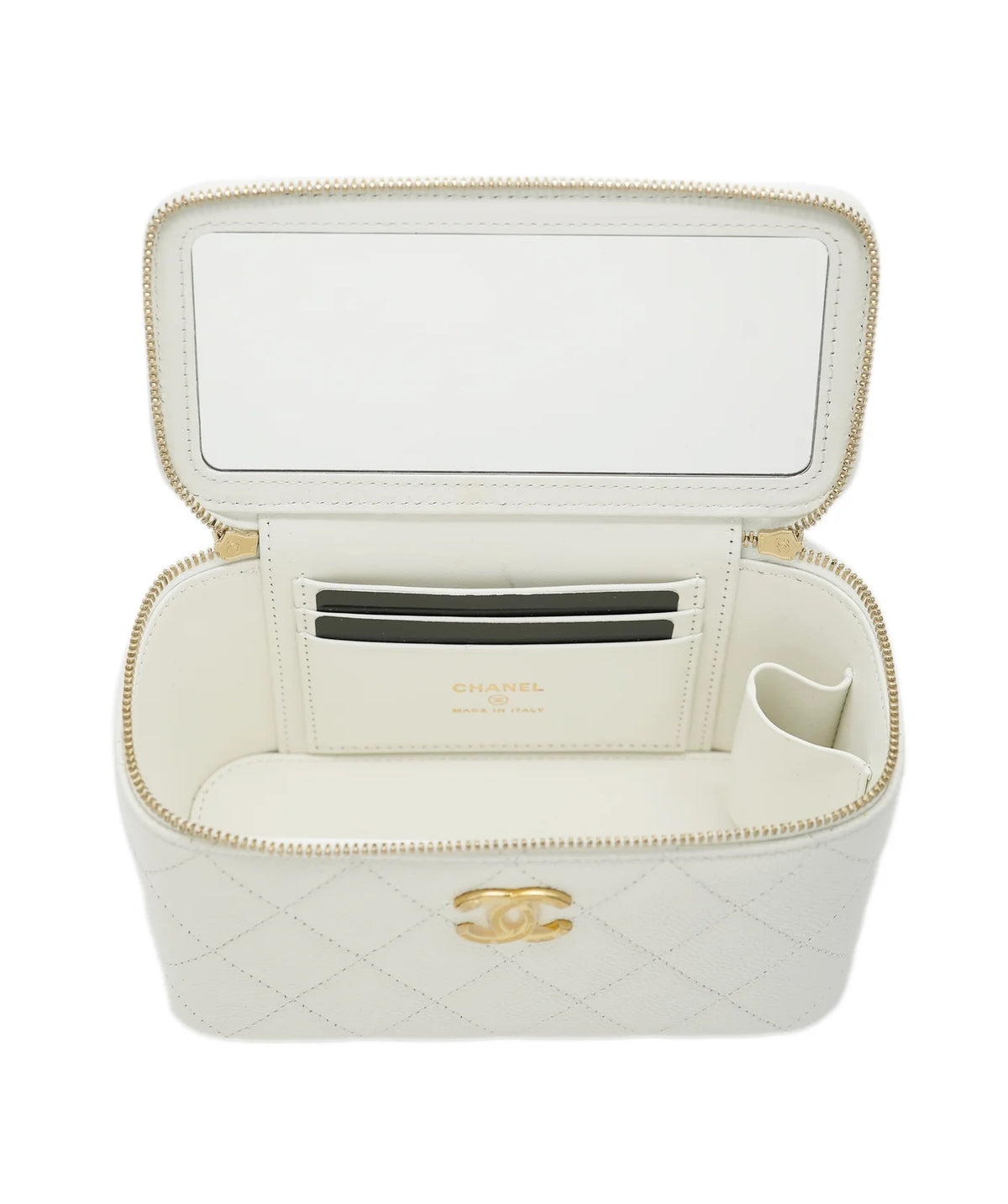 Chanel Vanity Case in White Quilted Lambskin with Gold Hardware 17 cm