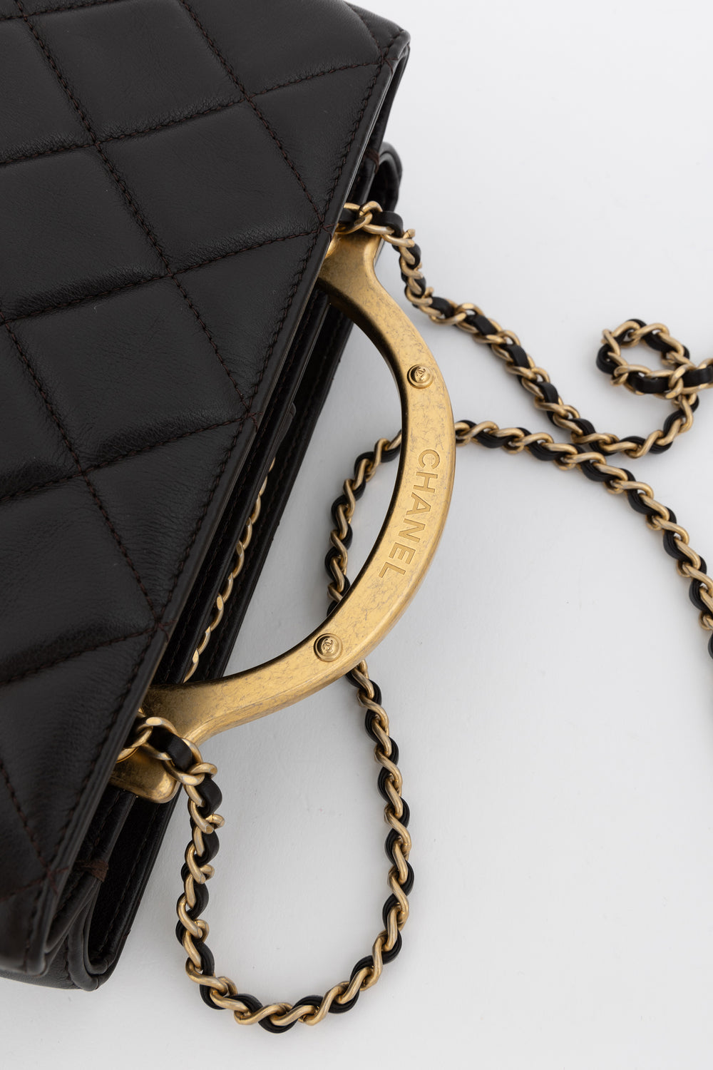 Chanel Top Handle Shoulder Bag in Black leather with Gold Hardware
