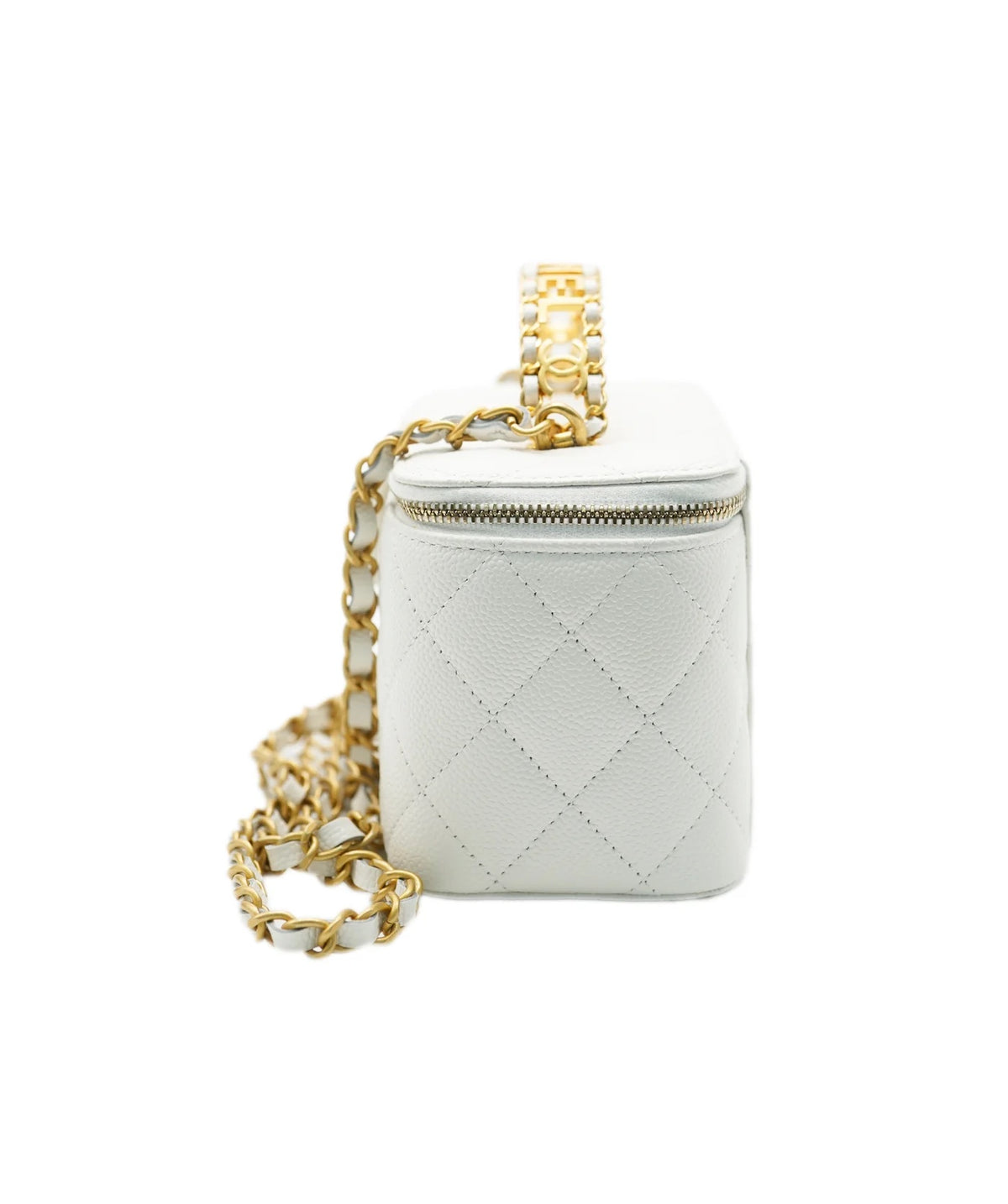 Chanel Vanity Case in White Quilted Lambskin with Gold Hardware 17 cm